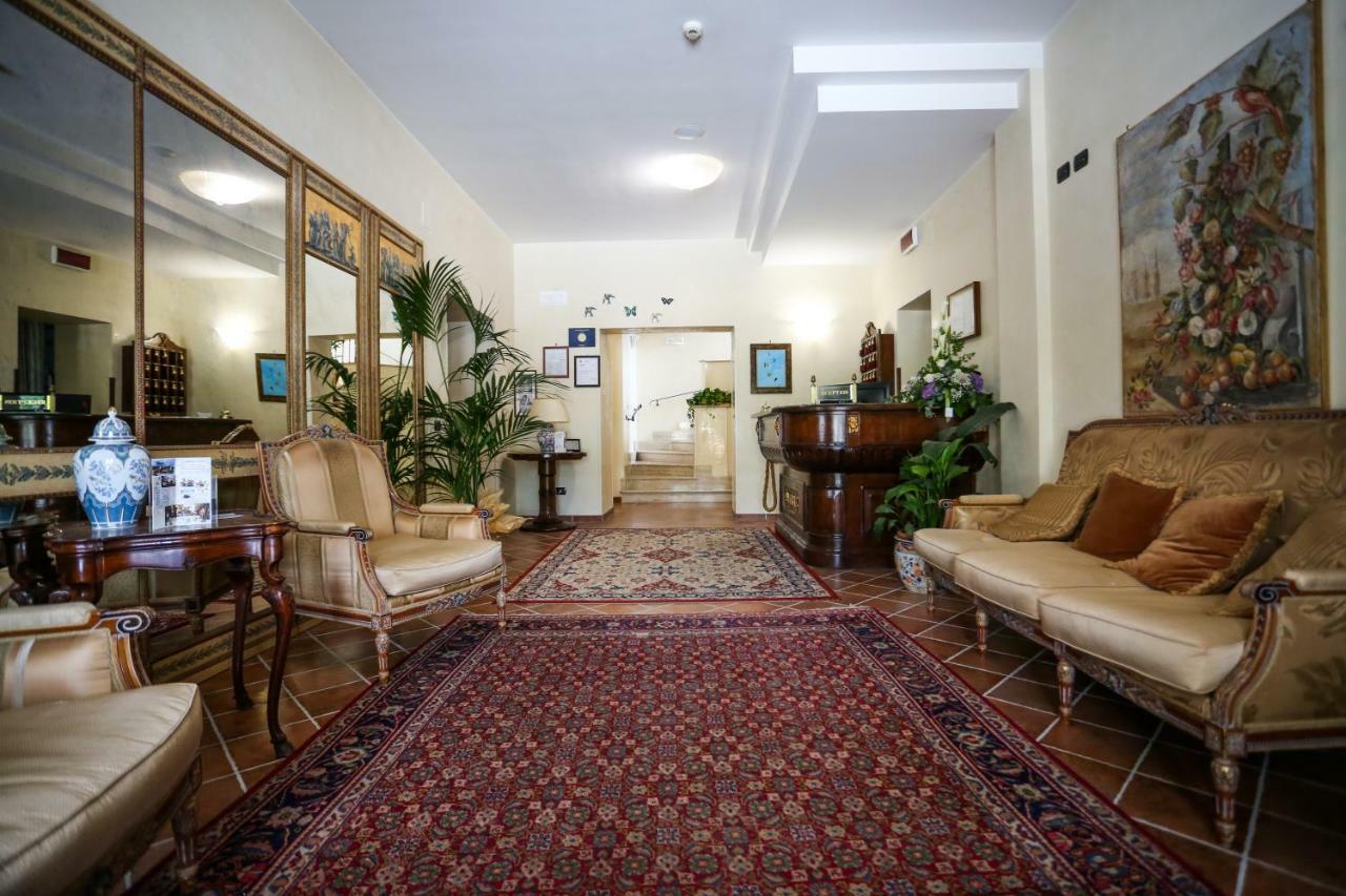 Отель Olimpus Сора Экстерьер фото